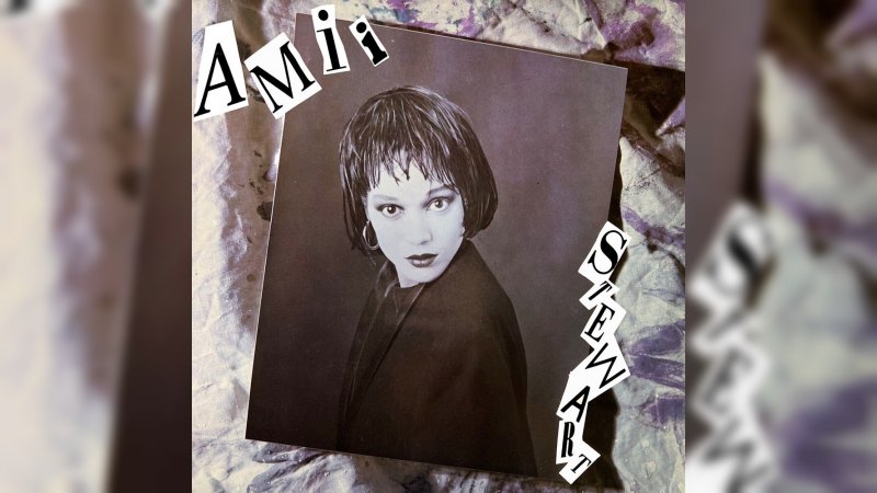 Обкладинка альбому Amii