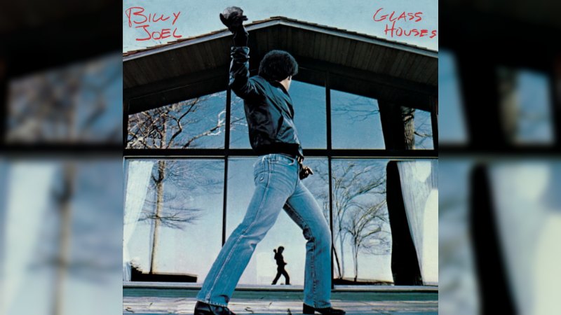 Обложка альбома Glass Houses