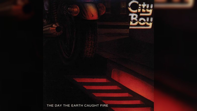 Обкладинка альбому The Day the Earth Caught Fire