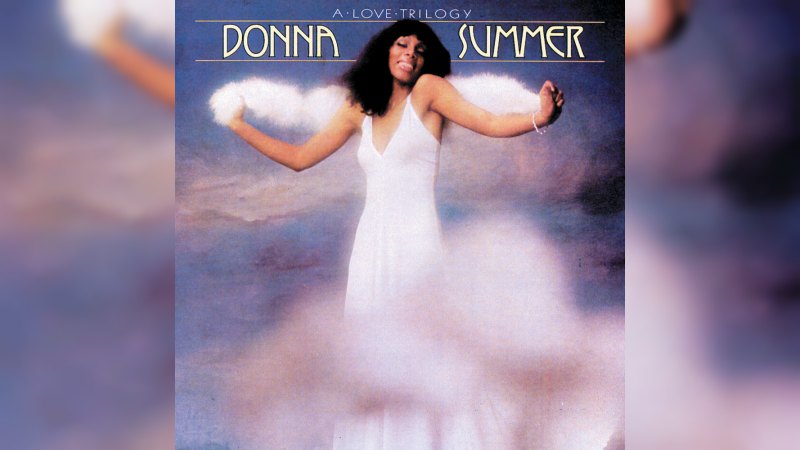 Обкладинка альбому A Love Trilogy