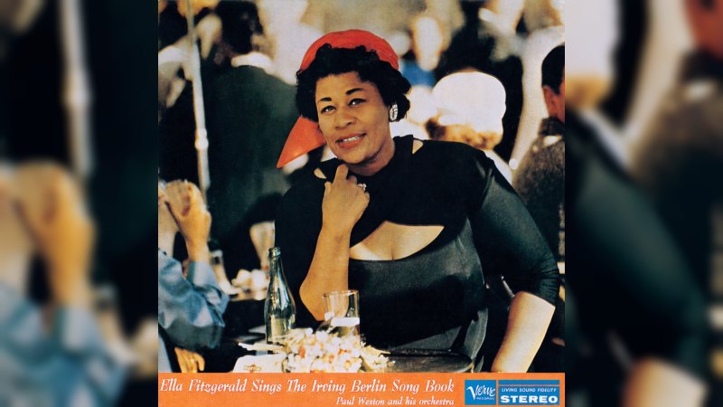 Обложка альбома Ella Fitzgerald Sings the Irving Berlin Song Book