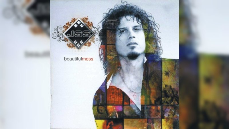 Обкладинка альбому Beautiful Mess