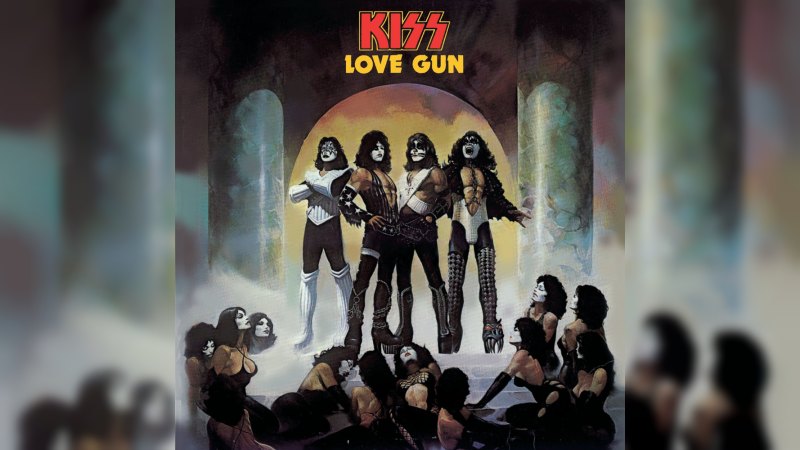 Обложка альбома Love Gun
