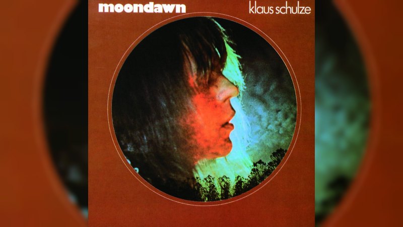 Обложка альбома Moondawn