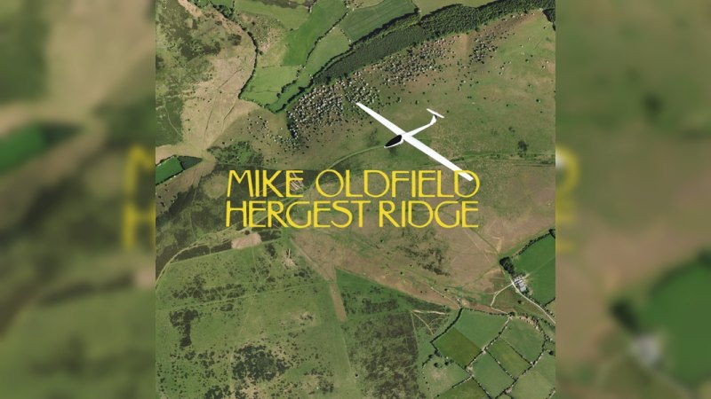 Обложка альбома Hergest Ridge