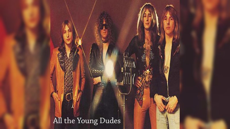 Обкладинка альбому All the Young Dudes