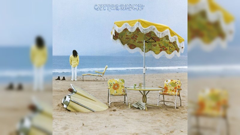 Обложка альбома On the Beach
