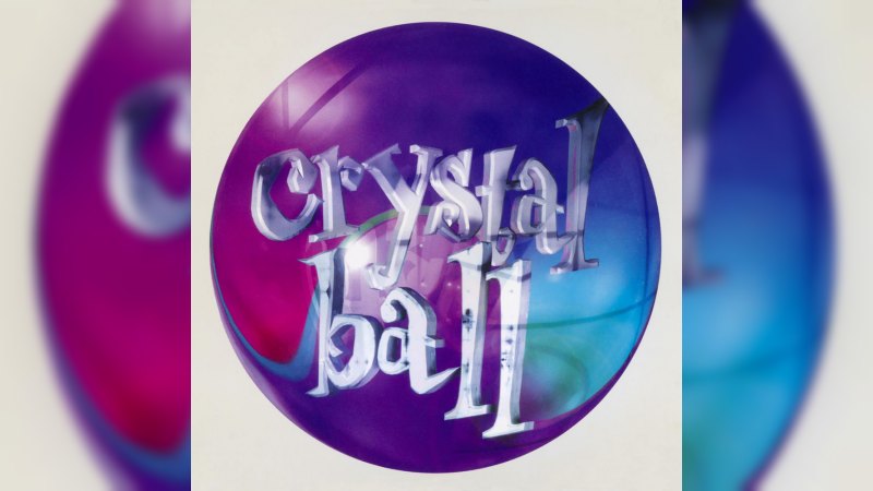 Обложка альбома Crystal Ball