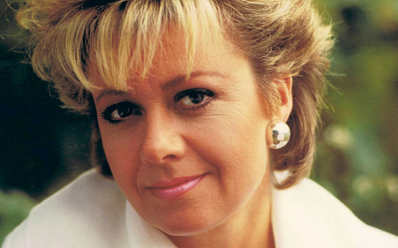 Elaine Paige