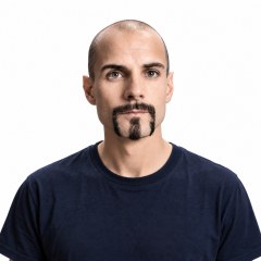 Оливер Ридель
