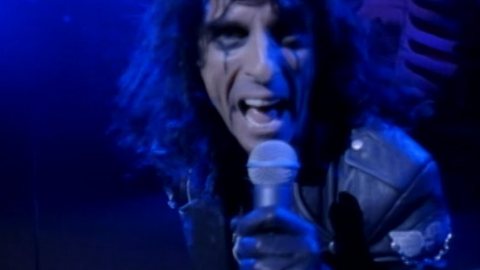 Feed My Frankenstein — Alice Cooper