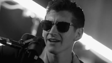Why'd You Only Call Me When You're High? — Arctic Monkeys