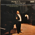 Обложка альбома Pavarotti in Concert