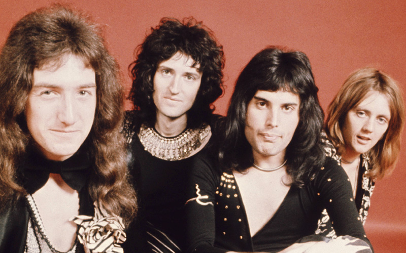Почему Джон Леннон сказал, что поклонники Битлз должны любить Queen